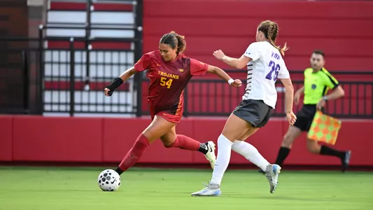 Jaiden Anderson on the field in the game vs the Portland Pilots.