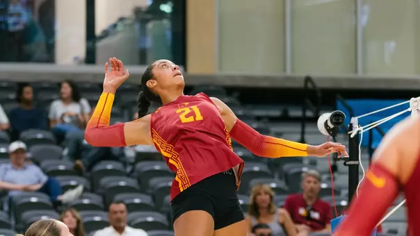 USC redshirt freshman outside hitter Brooklyn Tealer goes up to attack a ball during match against Western Michigan in the LMU Invitational at Gersten Pavilion