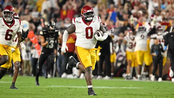 USC Trojans Football defensive tackle Jamaal Jarrett returns interception for touchdown against Purdue Boilermakers