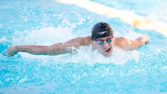Michal Chmielewski swimming butterfly
