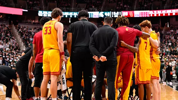 USC Men's Basketball huddle against Michigan State