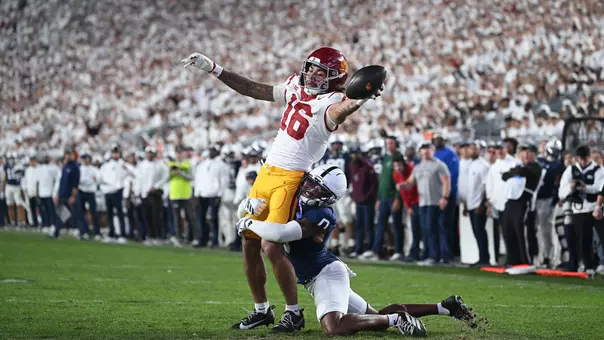 USC Trojans Football wide receiver Tanook Hines scores touchdown at Penn State Nittany Lions