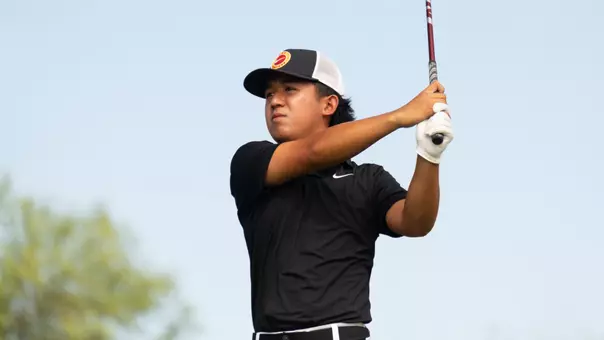 Jaden Dumdumaya tees off at the Bombs Darts Birds Collegiate