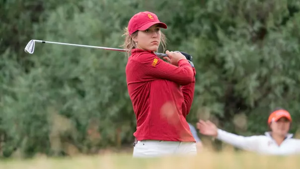 Sarah Hammett tees off at the 2026 Golfweek Red Sky Classic