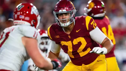 USC offensive lineman Elijah Paige