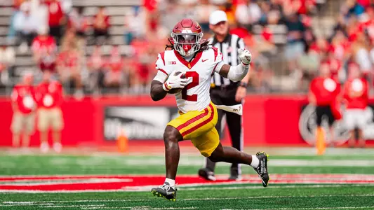 USC Trojans Football running back Waymond Jordan rushes against Rutgers Scarlet Knights