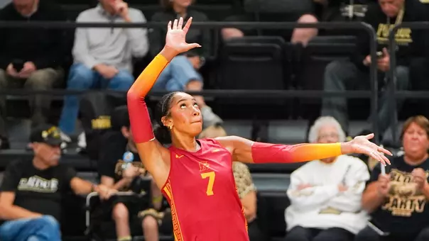 USC women's volleyball middle blocker Leah Ford goes up to serve a ball against Purdue at Holloway Gymnasium in West Lafayette, Ind.