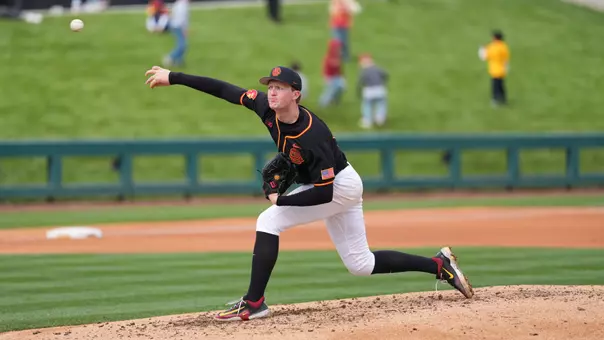 Andrew Johnson pitching in final game against Pepperdine