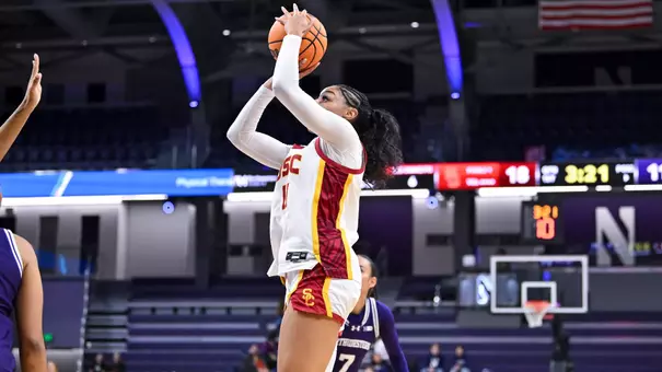 Kennedy Smith shooting the ball