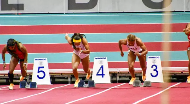 Olivia Paces starts the 60m