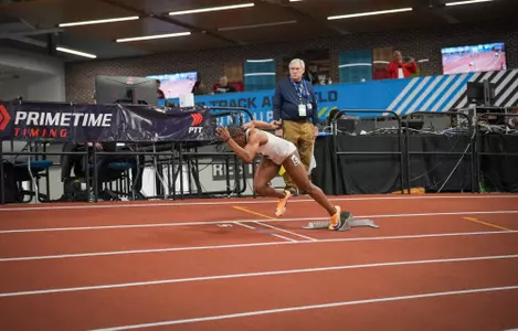 Christine Mallard advances to 200m finals