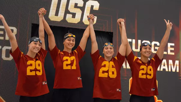USC 400y free relay squad