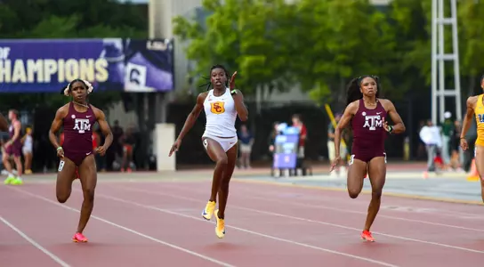Madison Whyte runs the 200m at LSU