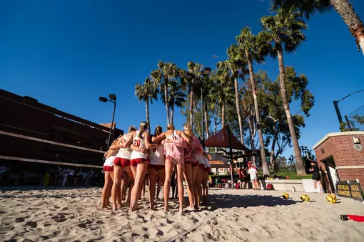 USC Beach Volleyball Huddle