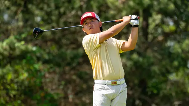 Jaden Dumdumaya tees off at the 2026 Big Ten Championship
