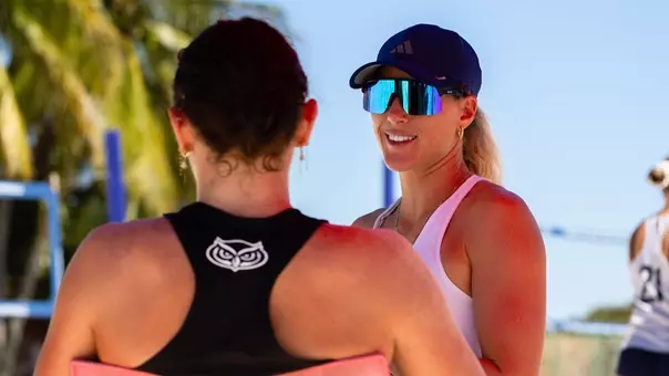 USC beach volleyball assistant coach Kristi Tekavec