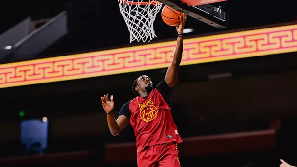 Jadis Jones shoots a layup during a summer practice
