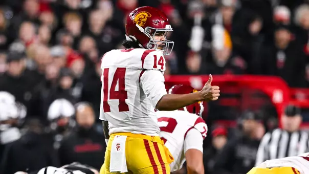 USC Trojans Football quarterback Jayden Maiava gives thumbs up at line of scrimmage at Nebraska Cornhuskers