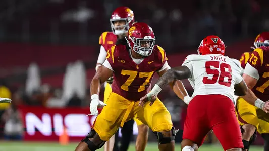 Alani Noa | USC Trojans Football Action