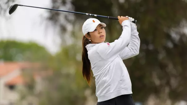 Jasmine Koo tees off at the 2026 NCAA Championship