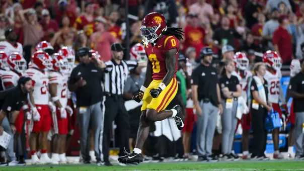 USC Trojans Football cornerback Jontez Williams celebrates against Fresno State Bulldogs
