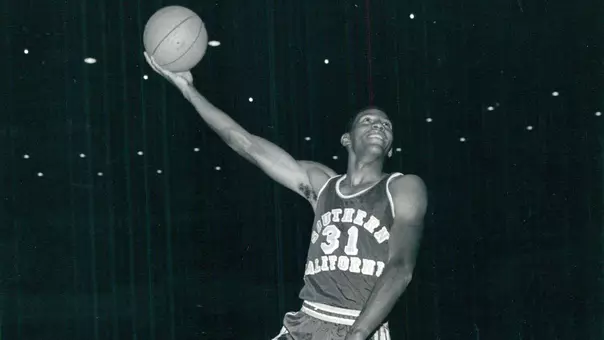 Bill Hewitt shoots a layup