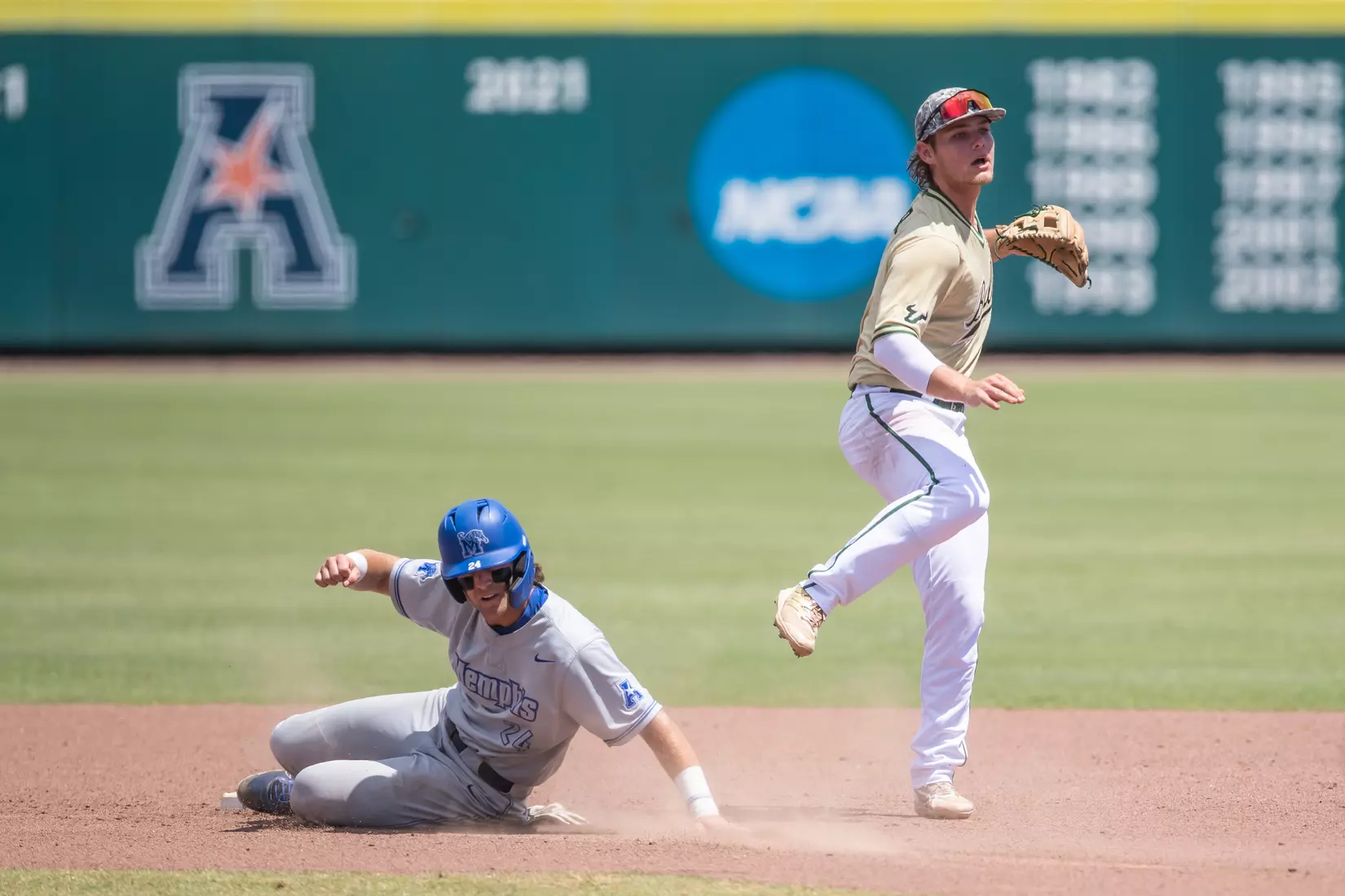 South Florida Bulls during a baseball game against the Memphis University Tigers at the USF Baseball Stadium on April 16, 2022. (Mary Holt/South Florida Athletics)