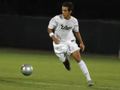 USF Shuts Out No.8 Notre Dame in BIG EAST Opener, 2-0