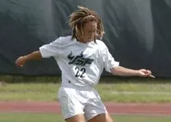 Women's Soccer Loses Final Match of Season to Syracuse, 3-2
