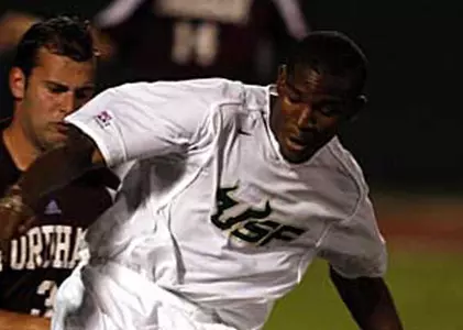 Men's Soccer Falls To No. 1 UConn