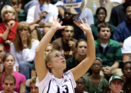 USF Loses Close Match To Seton Hall