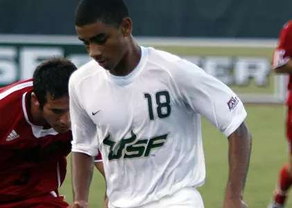 Bulls Take Division Lead With 2-0 Victory