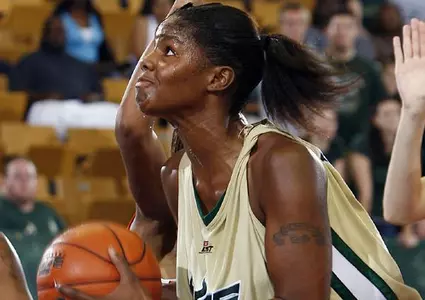 Syracuse Slips By USF 67-60