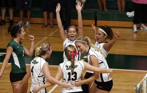 Volleyball Romps Rutgers for 15th Win of Season