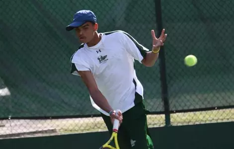 Bulls Close Out USF Invitational in Dominating Fashion