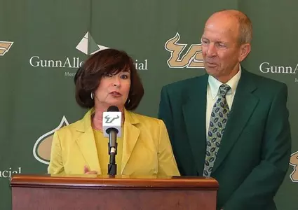 Mumas Give $3 Million To USF Basketball