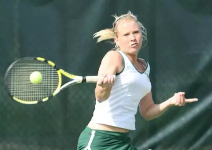 Women?s Tennis Extends Streak to Eight