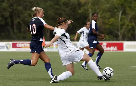 Klotz, Lofton-Malachi Lead Bulls Past DePaul, 1-0