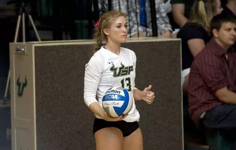 Gold Dominates Against Green In Scrimmage, 4-0
