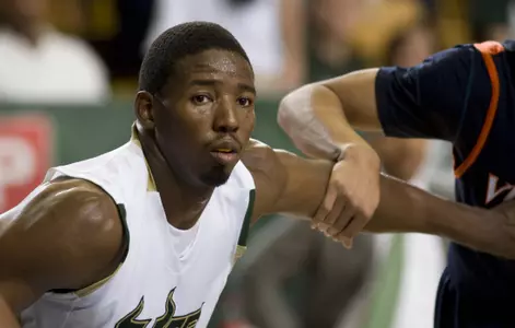 Bulls Fall Short in Regular Season Finale, 72-56