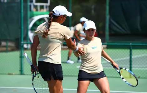 Bulls Open Up 2009 Fall Season At Gator Fall Classic
