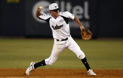 Golden Panthers Scratch Bulls, 6-2, in Game One