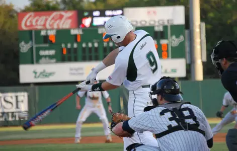 Stellar Sophomores Beat Cincinnati, 8-2