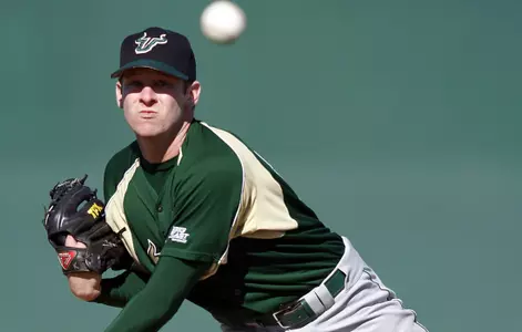 Green Clinches Fall World Series with 11-4 Victory