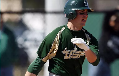 Rockhold, Hunt Power Green to Game 1 Victory