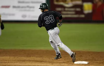 Bulls Stay Alive In Tourney By Beating WVU, 11-6