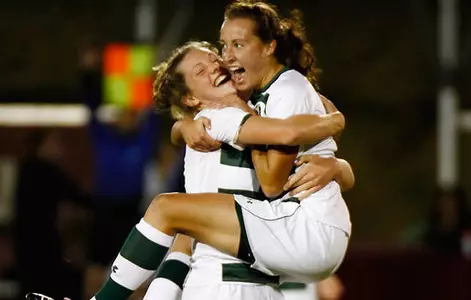 Patterson Powers Bulls To First NCAA Win