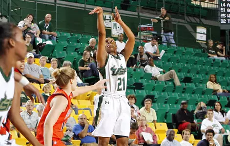 Smith Drops 33 Points In 67-49 Win Over Auburn
