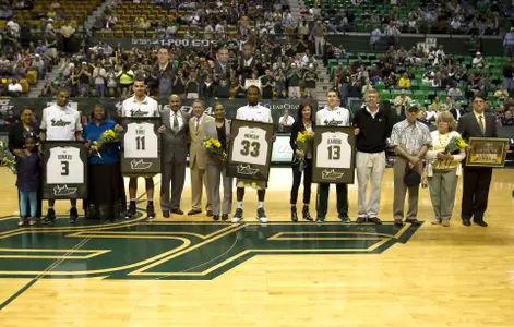 Bulls Celebrate Senior Day With 75-68 Win Over UConn