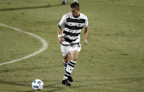 Total Team Effort Boosts No. 4 USF to 2-0